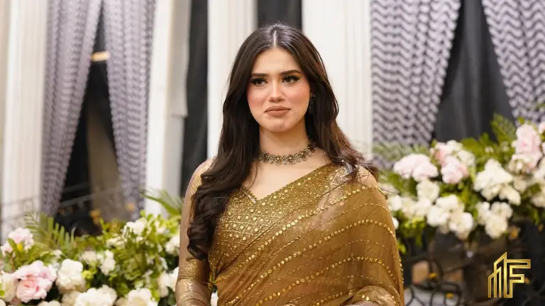 Alina Amir Net Worth